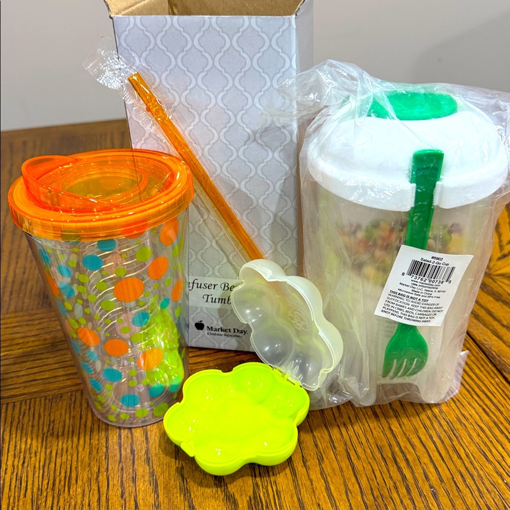 Plastic Salad on the Go & Infuser Beverage Tumbler Set cherry tomatoes holder